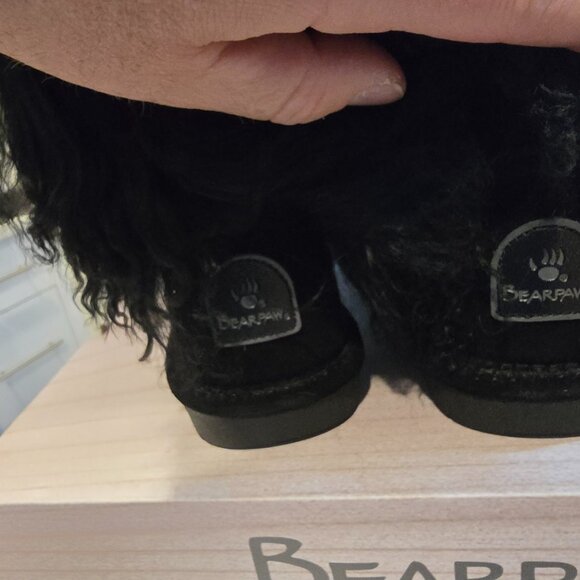 BEARPAW BOO Women's Ankle Furry Boots US 6 Black Suede Curly Lamb Sheepskin - Picture 7 of 16